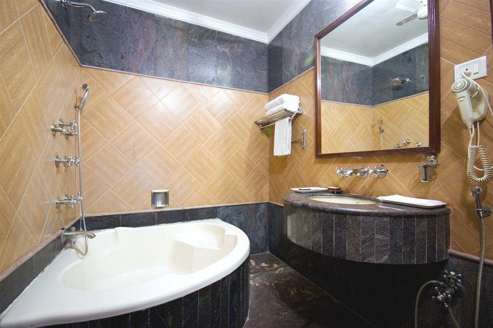 Hotel Sunstar Grand Delhi  Luaran gambar