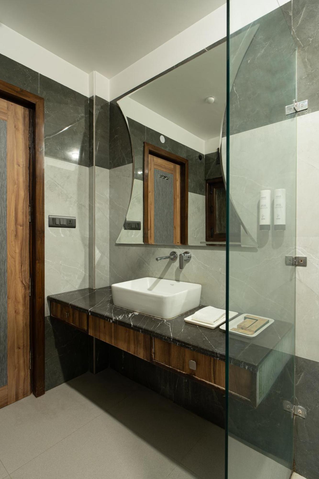 Hotel Sunstar Grand Delhi  Luaran gambar