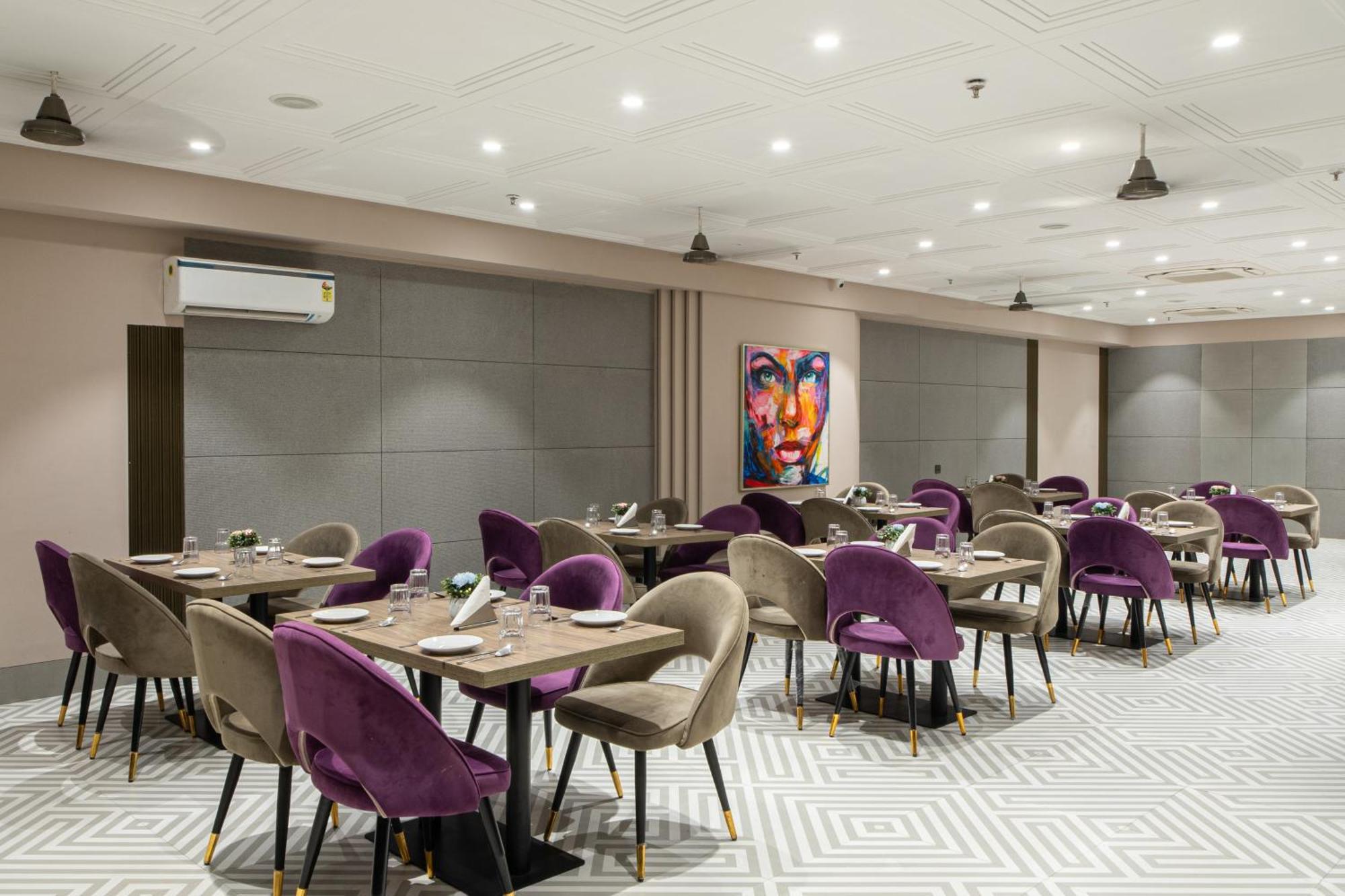 Hotel Sunstar Grand Delhi  Luaran gambar