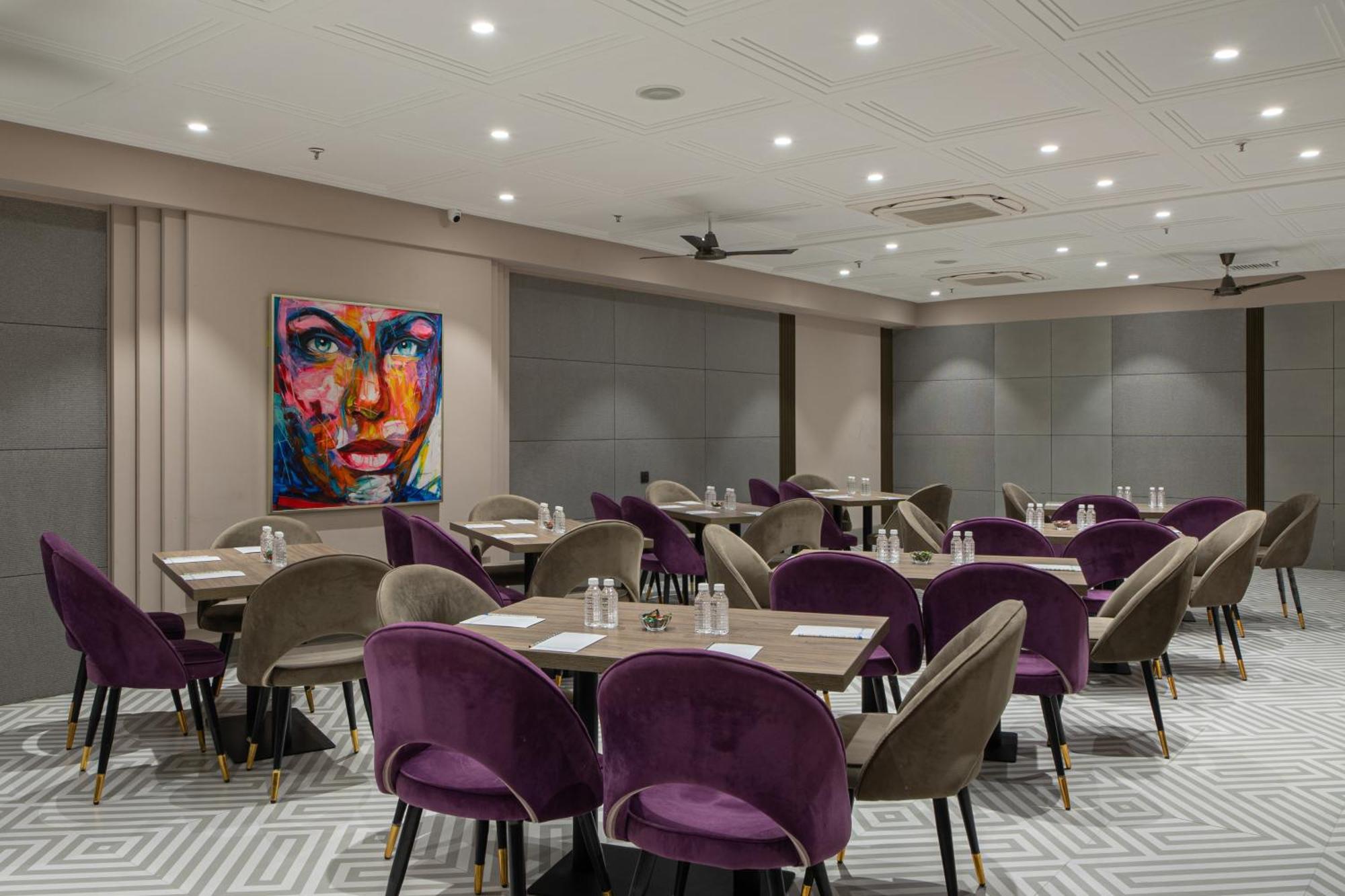 Hotel Sunstar Grand Delhi  Luaran gambar