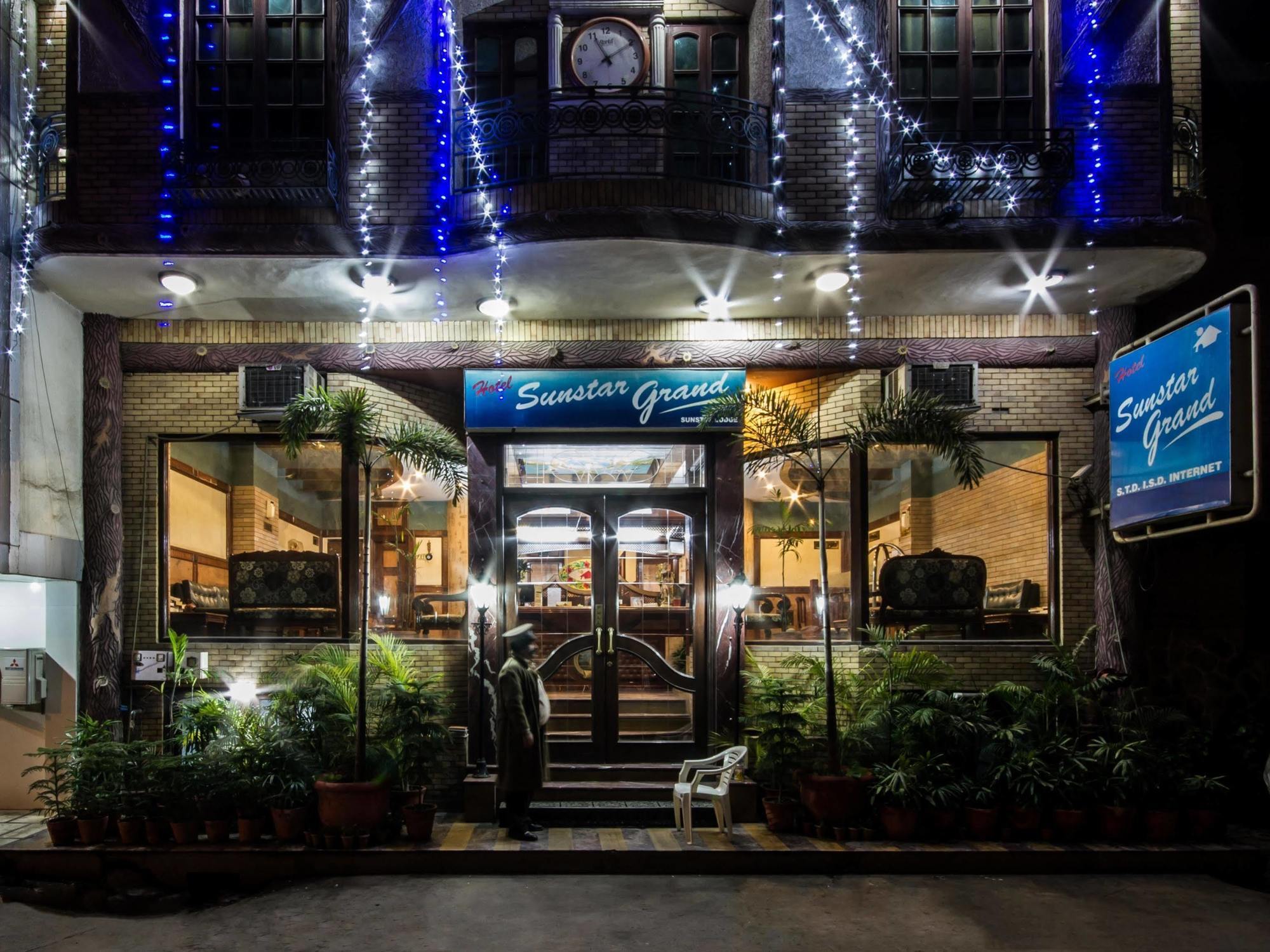 Hotel Sunstar Grand Delhi  Luaran gambar
